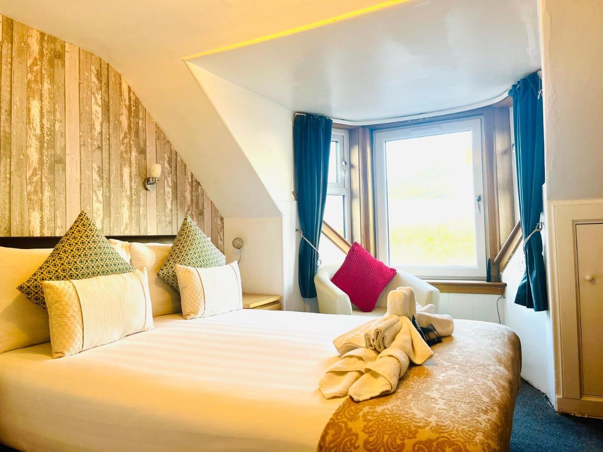 Rowantreebank Bed And Breakfast Arrochar Dış mekan fotoğraf